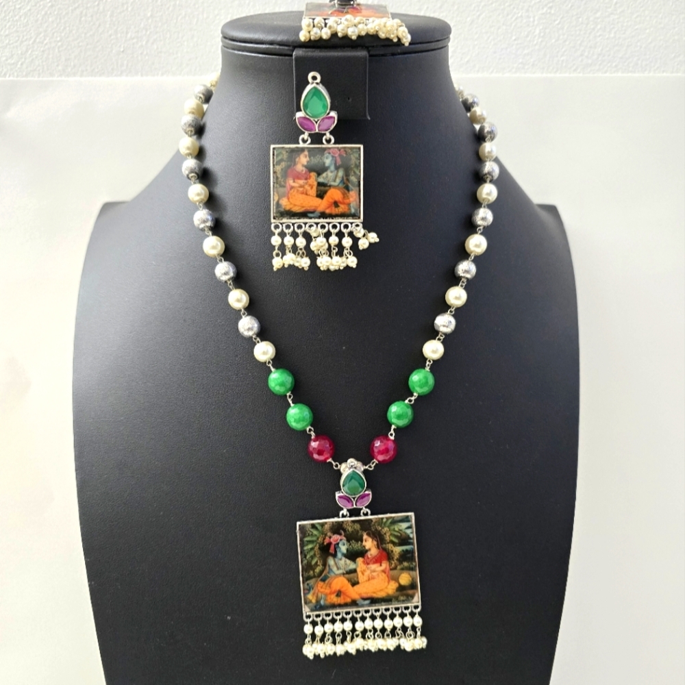 ‘Symbol of Love’ Radha Krishna Pearl Elegance Handcrafted Necklace Set - Picture 2 of 10